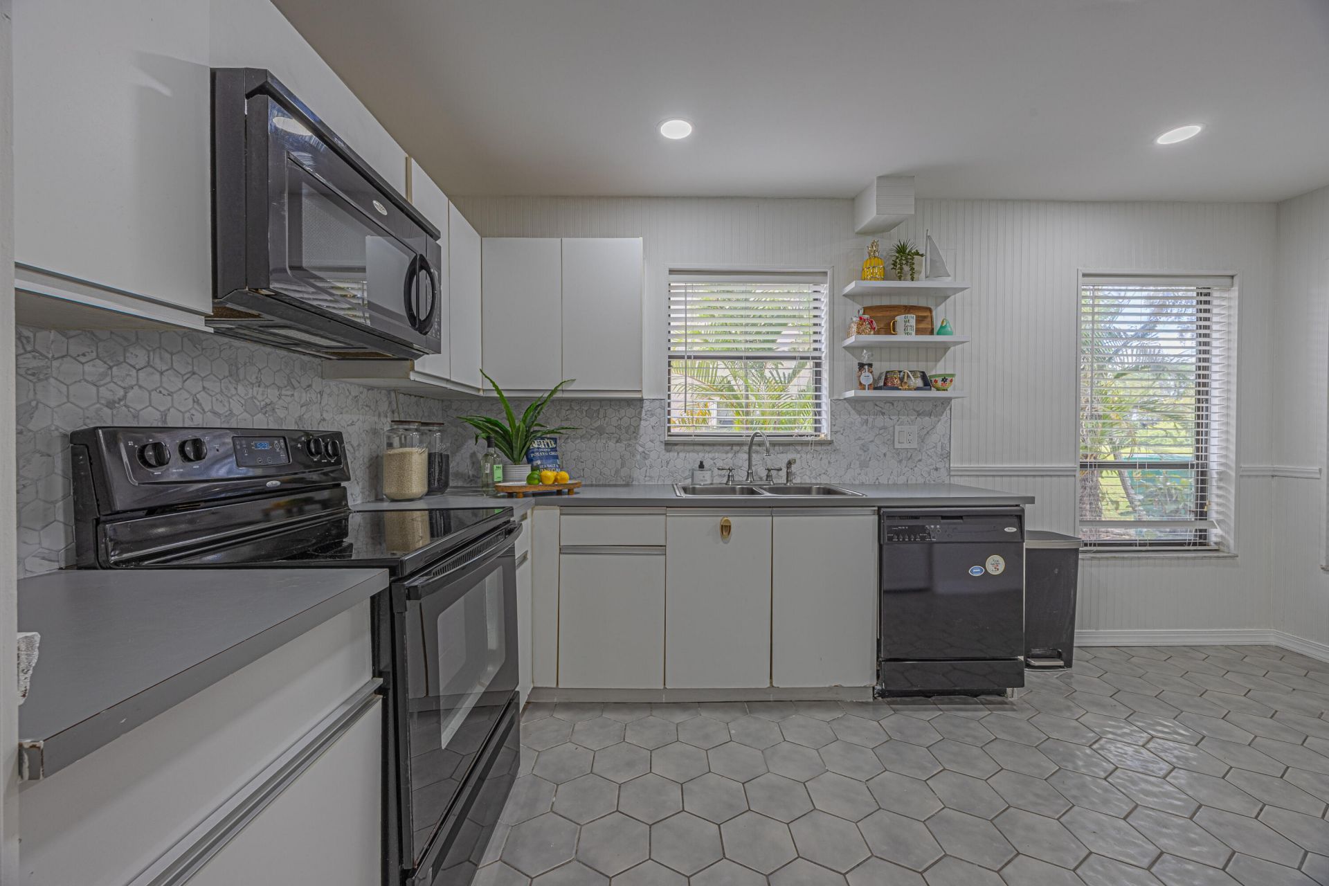 3625 Inverrary Boulevard W, Lauderhill, FL 33319 Photo