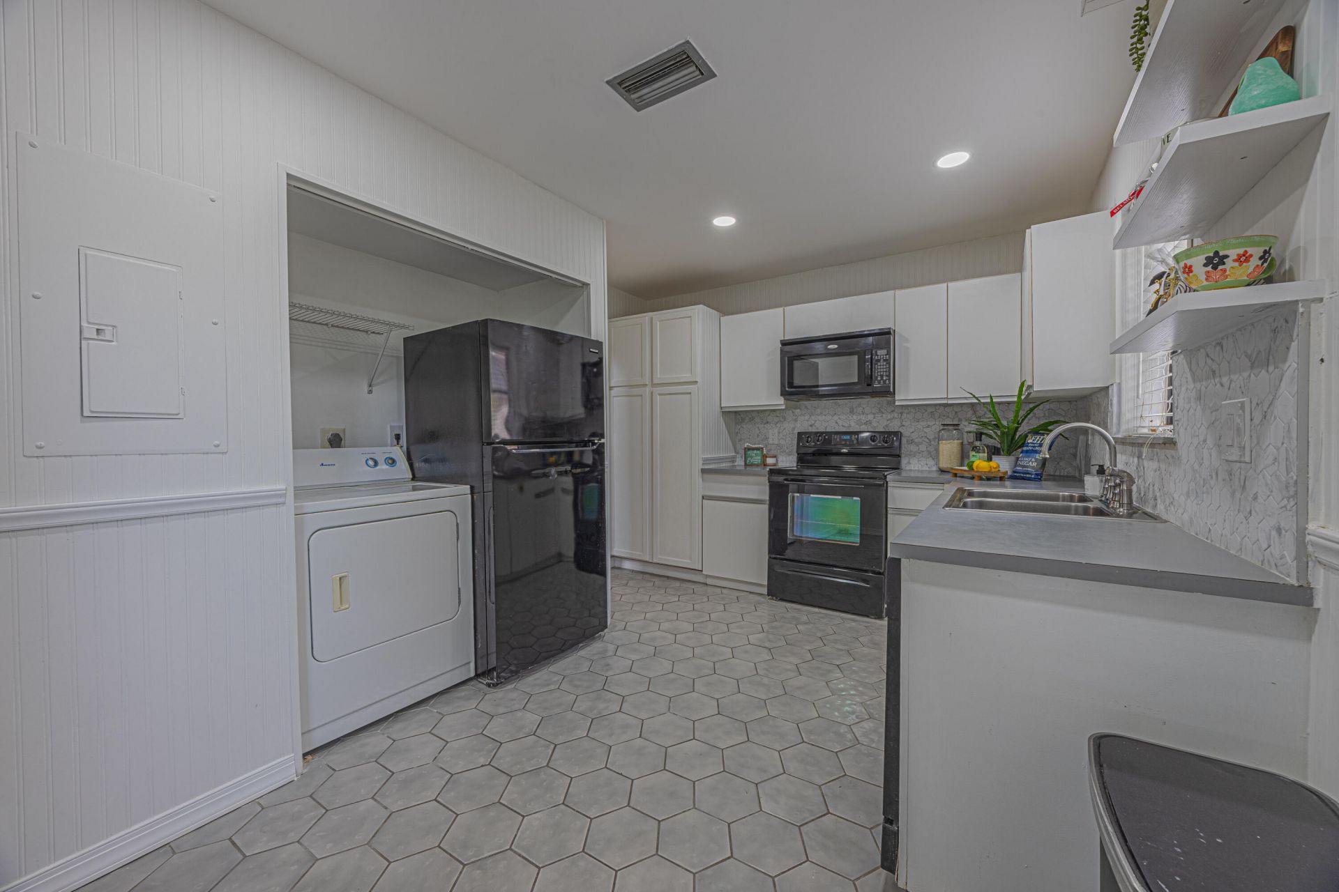 3625 Inverrary Boulevard W, Lauderhill, FL 33319 Photo