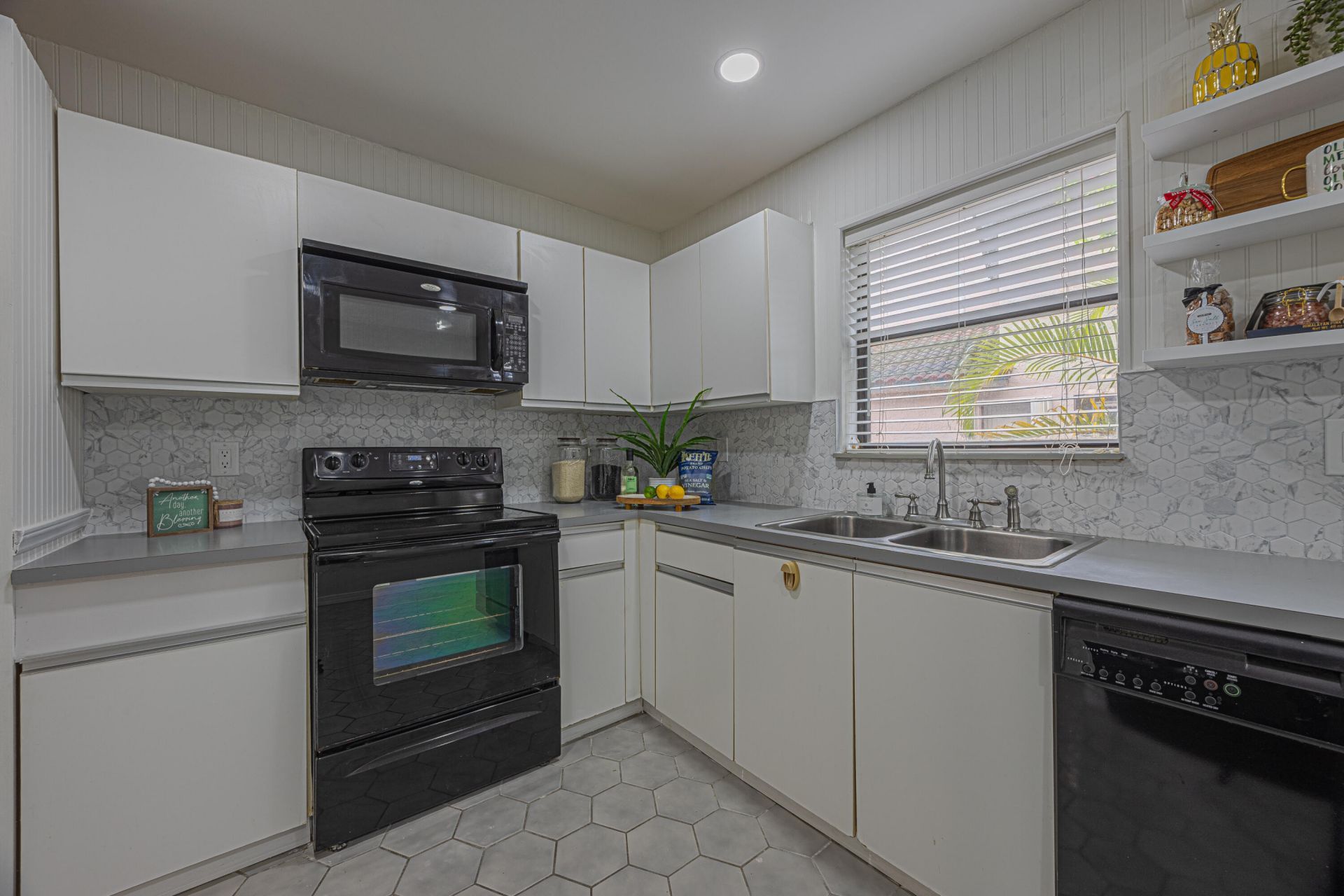 3625 Inverrary Boulevard W, Lauderhill, FL 33319 Photo