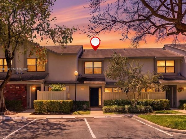 4790 NW 22nd St, Coconut Creek, FL 33063
