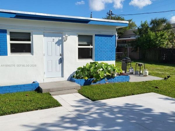 Unit 1, Hollywood, FL 33024
