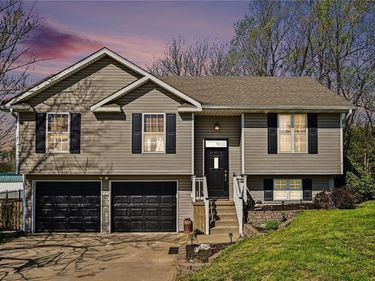 608 Castile Street, Gower, MO 64454