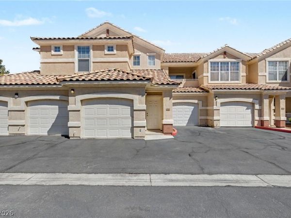 5855 Valley Drive, Unit 2043, North Las Vegas, NV 89031