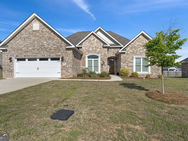 611 Jeffery Thomas Drive, Bonaire, GA 31005
