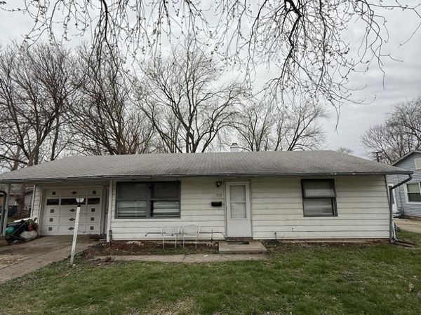 1939 E Spruce Street , Kankakee, IL 60901