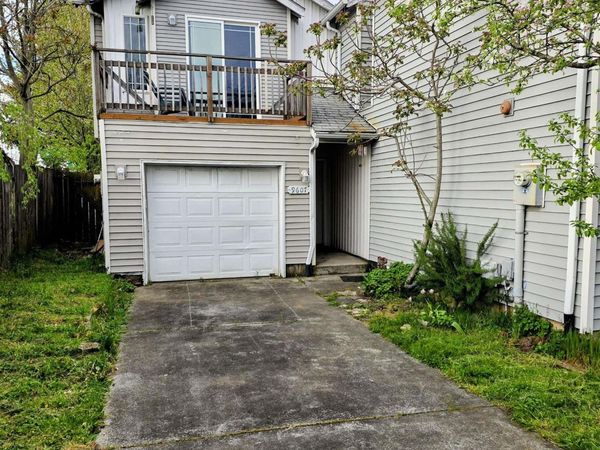9607 SE Center Ct, Portland, OR 97266