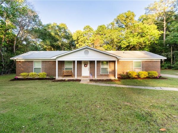 4815 Hoffman Road, Mobile, AL 36619
