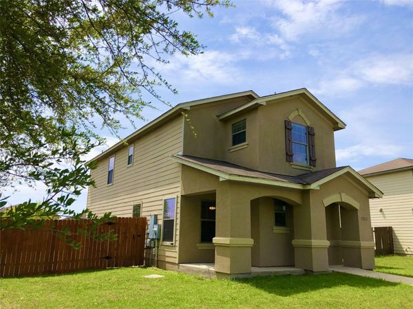 5211 Viewpoint DR, Austin, TX 78744