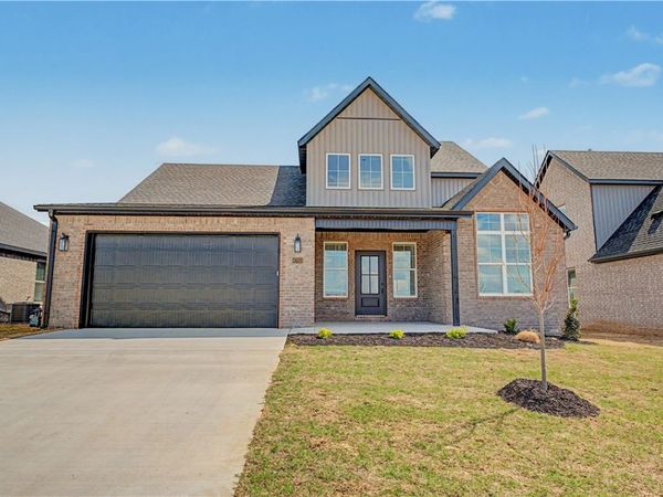 6703 High Meadow Boulevard , Bentonville, AR 72713