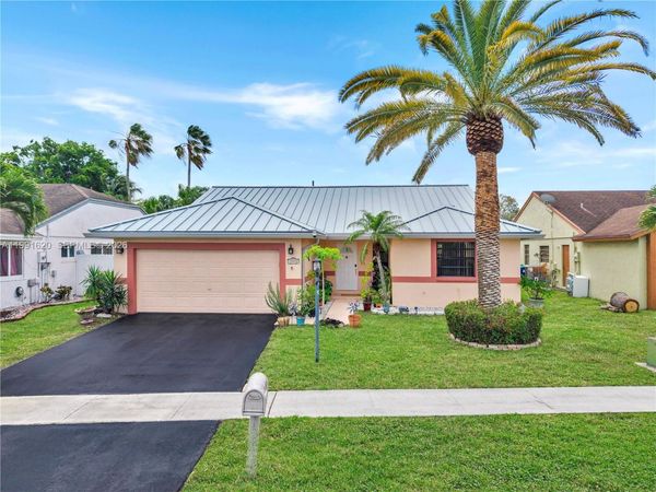 15092 SW 13th Pl, Sunrise, FL 33326