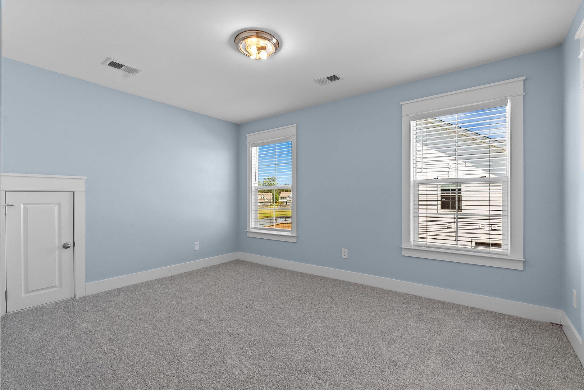 613 Sienna Way Photo 55