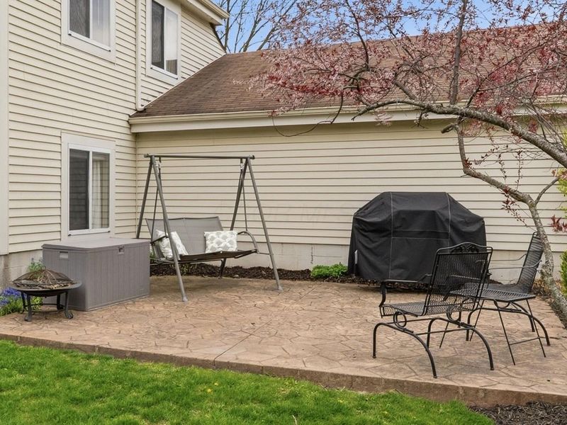 4556 Huckleberry Court, Hilliard, OH 43026 Photo 3