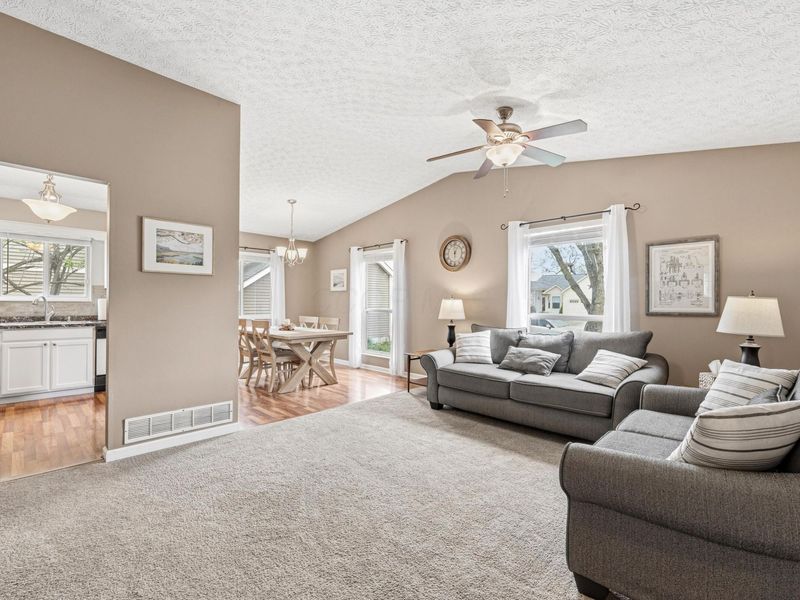 4556 Huckleberry Court, Hilliard, OH 43026 Photo 6