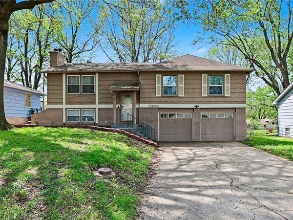 7308 Ash Avenue, Raytown, MO 64133