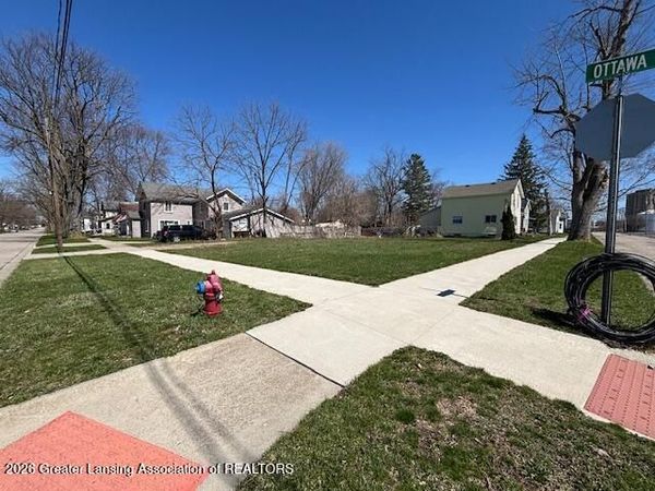 210 Ross Street, St. Johns, MI 48879