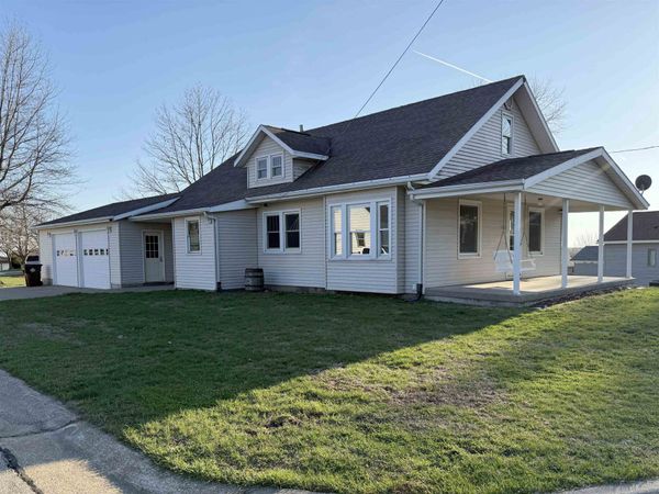 5848 Maple Road, Holy Cross, IA 52053