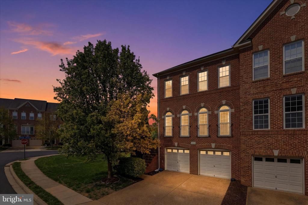 43114 Royal Fern Terrace, Broadlands, VA 20148 Main Photo