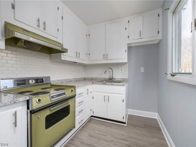 12101 The Bluffs, Strongsville, OH 44136 Photo 21