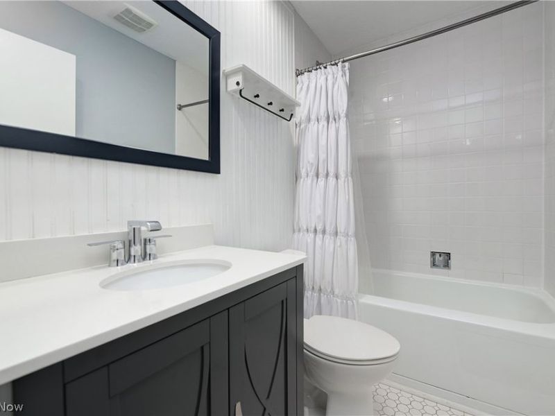 12101 The Bluffs, Strongsville, OH 44136 Photo 30