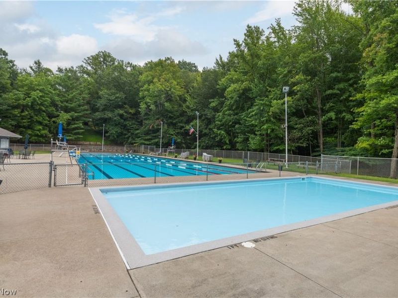 12101 The Bluffs, Strongsville, OH 44136 Photo 36