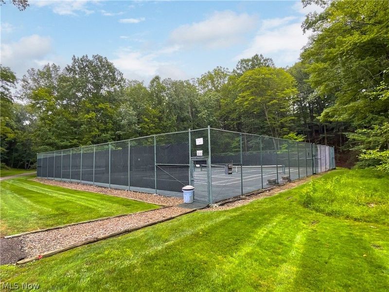 12101 The Bluffs, Strongsville, OH 44136 Photo 39