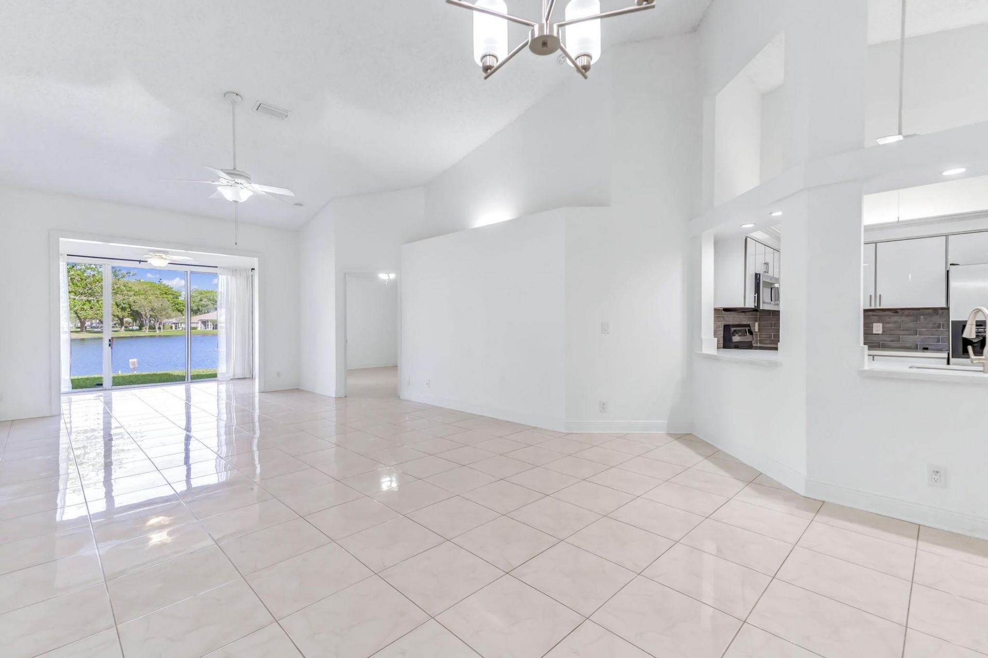 9130 Vineland Court, Unit C, Boca Raton, FL 33496 Photo