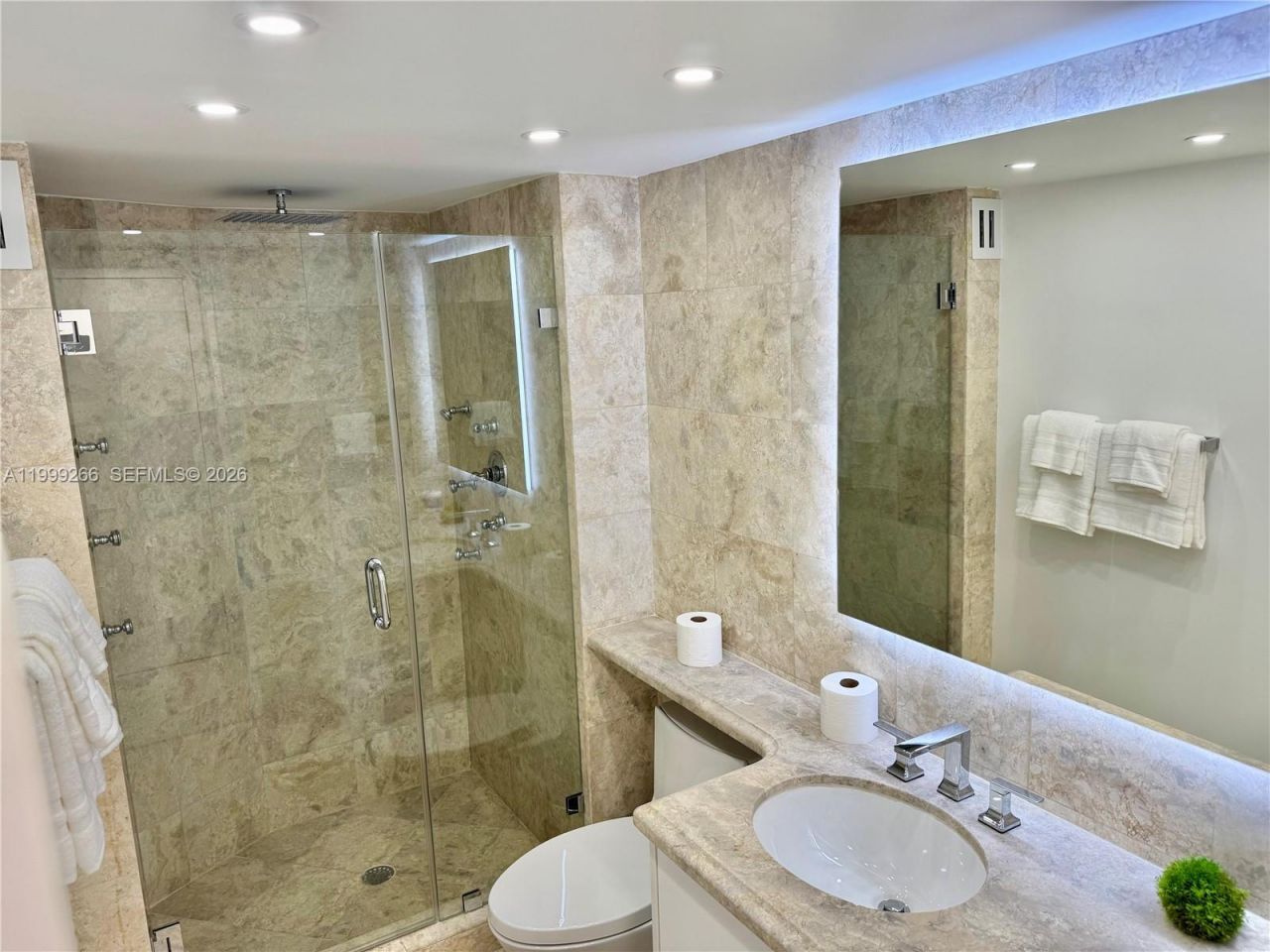1111 Crandon Blvd , Unit A404, Key Biscayne, FL 33149 Photo