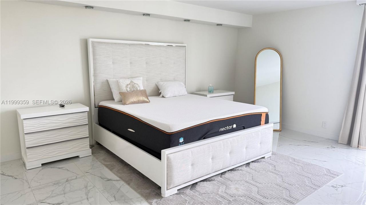 19707 Turnberry Way, Unit 18K, Aventura, FL 33180 Photo