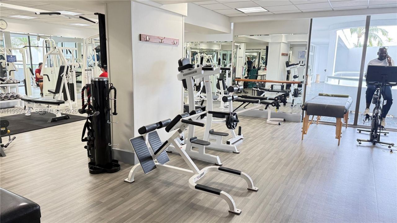 19707 Turnberry Way, Unit 18K, Aventura, FL 33180 Photo