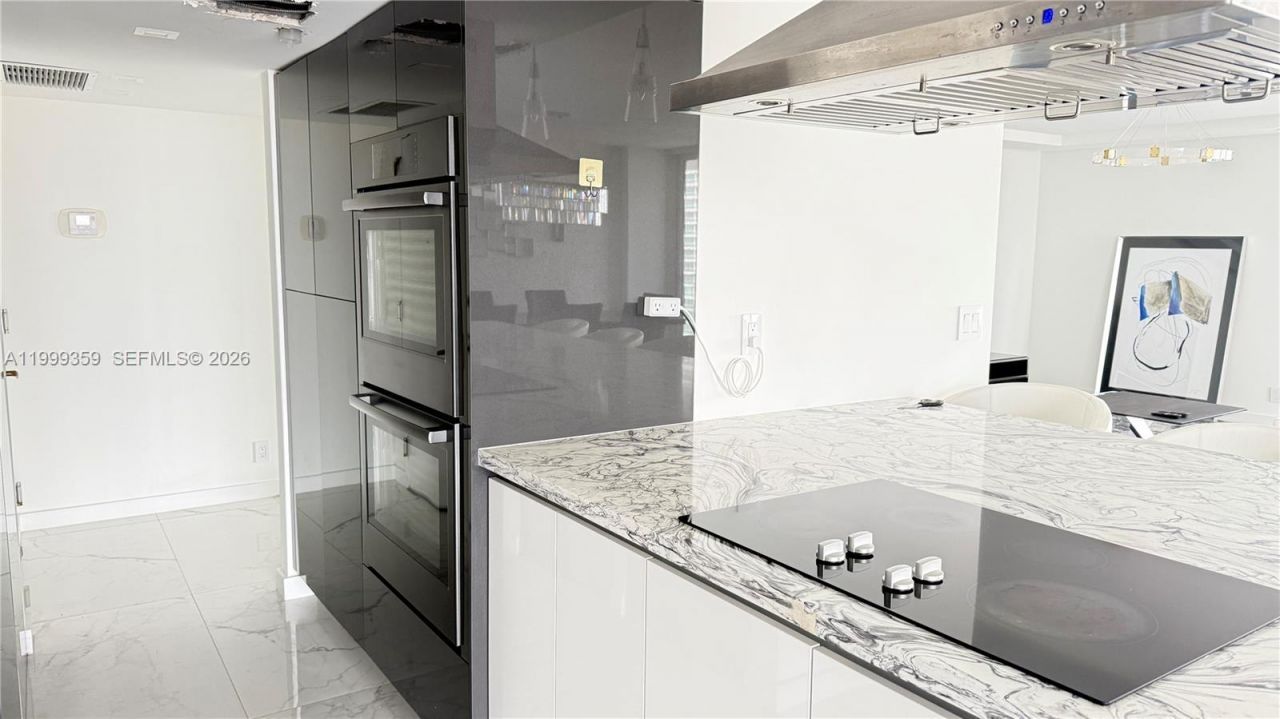 19707 Turnberry Way, Unit 18K, Aventura, FL 33180 Photo