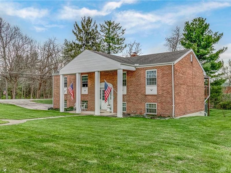 1119 Lee Ann Drive, Xenia, OH 45385 Photo 3