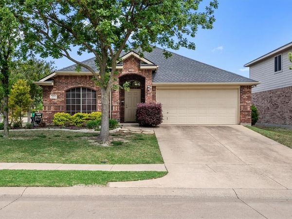 201 Rawhide Street, Waxahachie, TX 75165