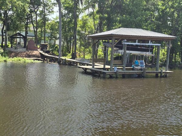 6093 HYDE PARK Circle, Jacksonville, FL 32210