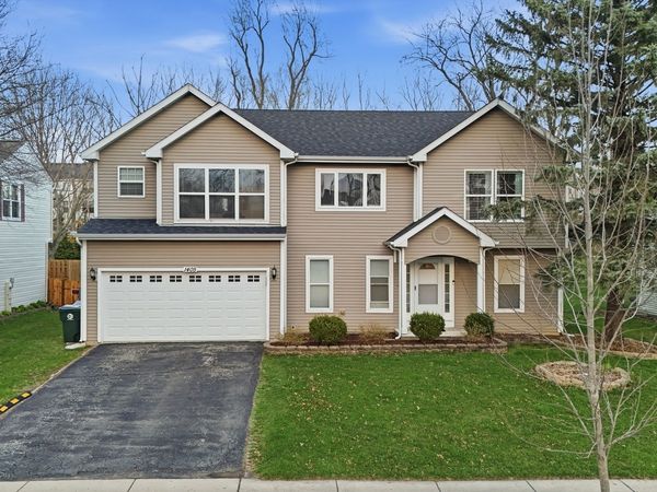 1405 Charles Avenue , Algonquin, IL 60102