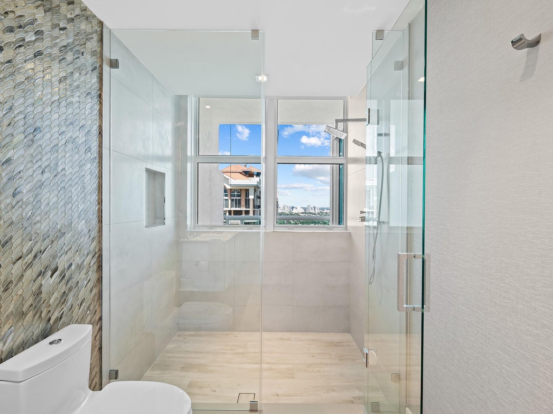 101 S Fort Lauderdale Beach Boulevard, Unit 2905, Fort Lauderdale, FL 33316 Photo