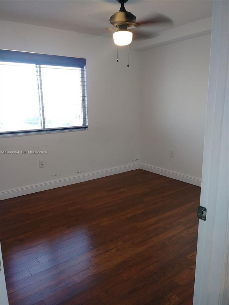 816 NW 11th St , Unit 1002, Miami, FL 33136 Photo