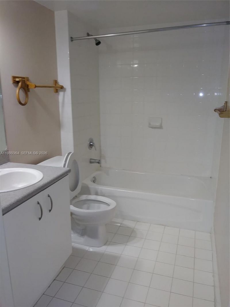 816 NW 11th St , Unit 1002, Miami, FL 33136 Photo