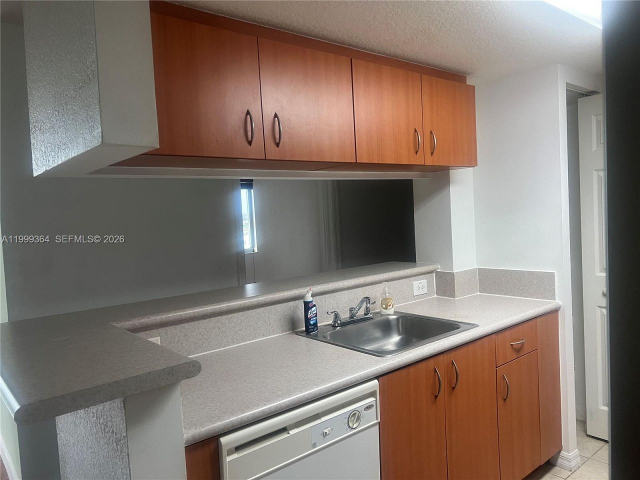 816 NW 11th St , Unit 1002, Miami, FL 33136 Photo