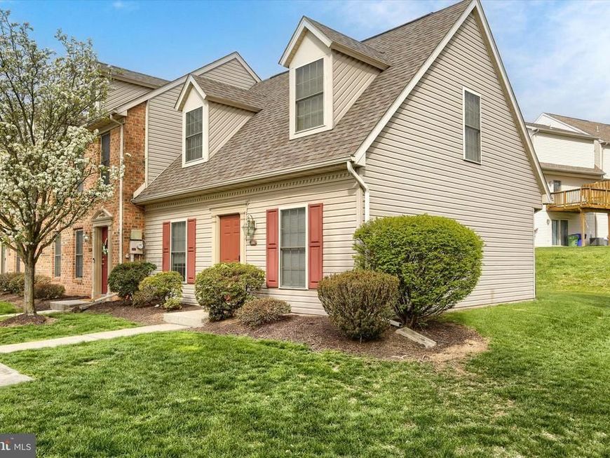 200 N Timber Court, Harrisburg, PA 17110 Main Photo