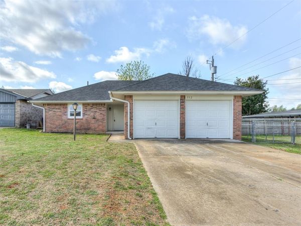 312 E Elder Lane, Mustang, OK 73064