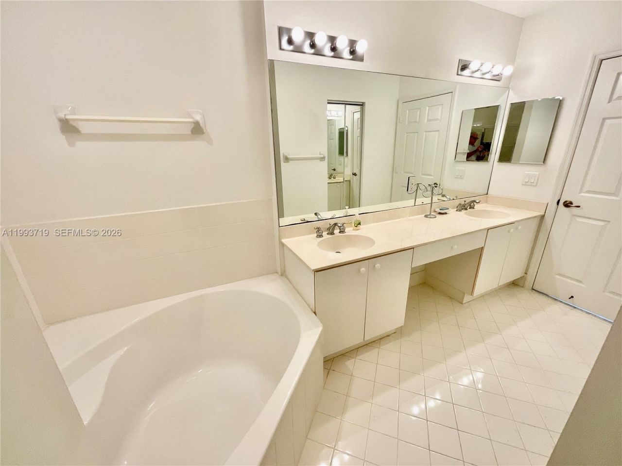 5628 NW 113th Ave, Unit 5628, Doral, FL 33178 Photo