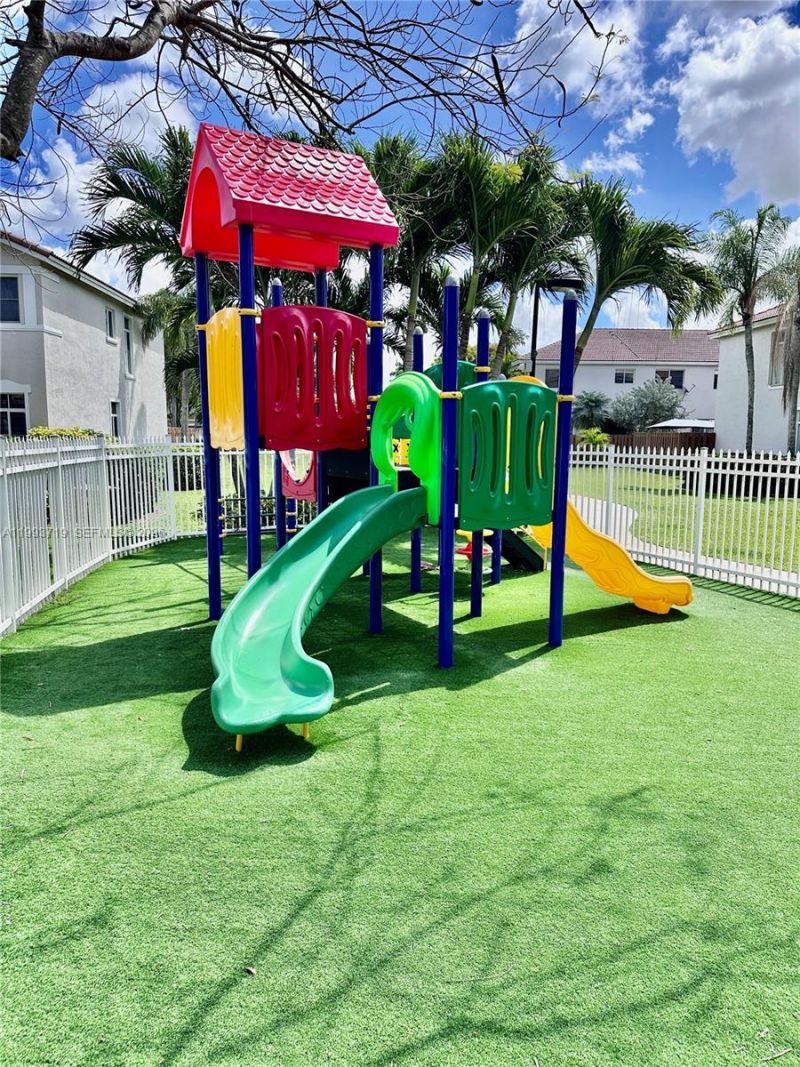 5628 NW 113th Ave, Unit 5628, Doral, FL 33178 Photo