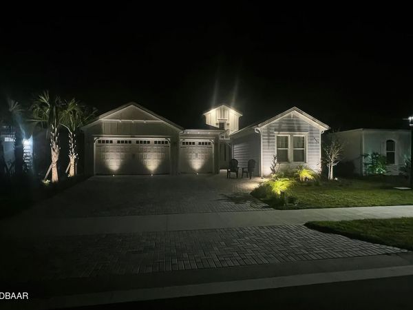 621 Hang Loose Way, Daytona Beach, FL 32124