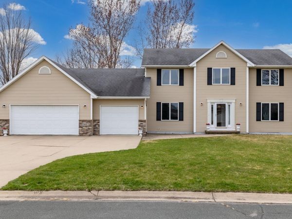 905 Horizon Circle, Belle Plaine, MN 56011