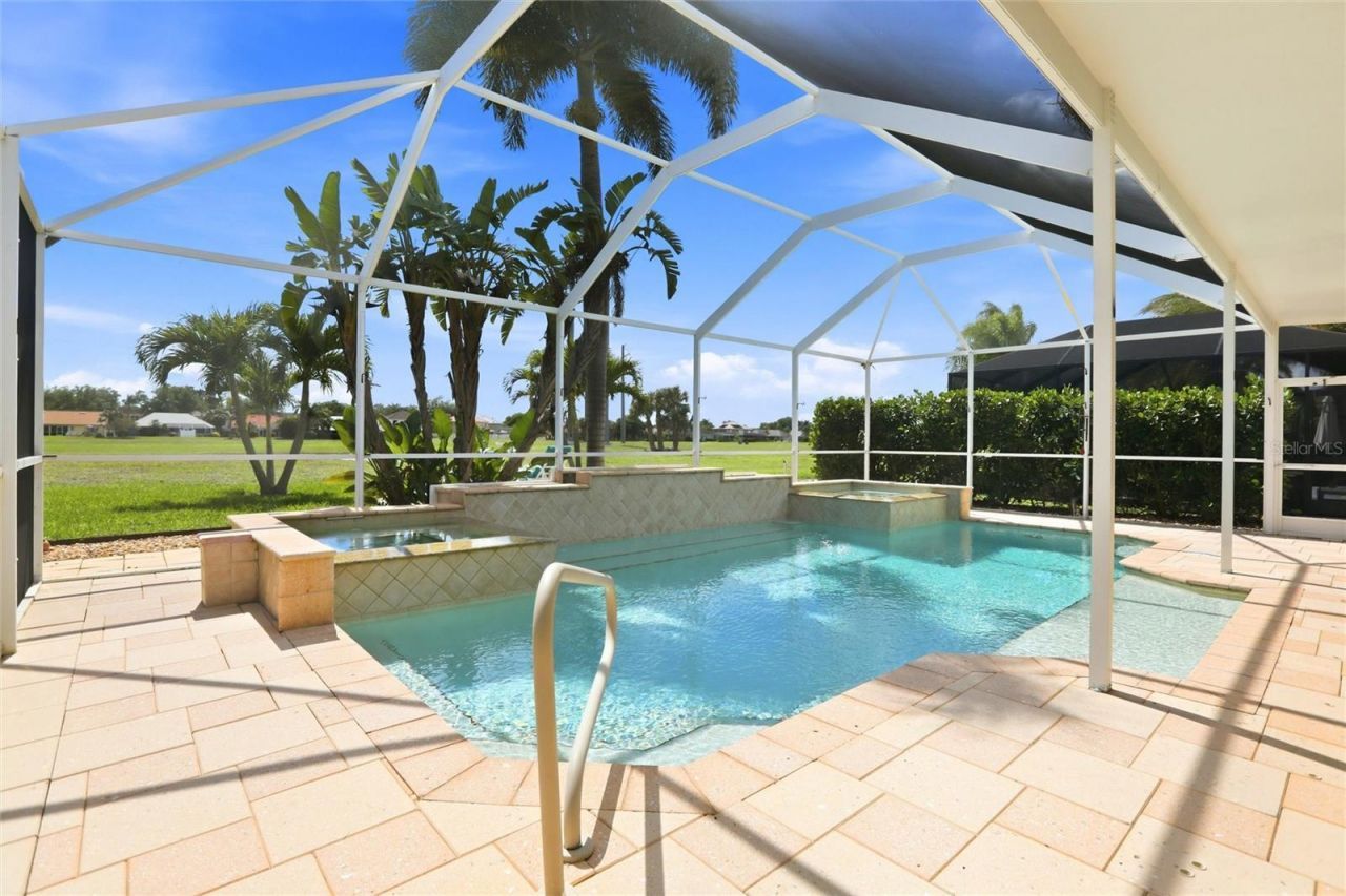 11198 Lakeland Circle, Fort Myers, FL 33913 Photo