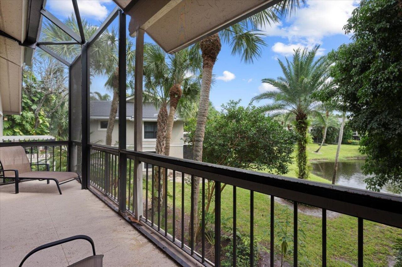 11863 Wimbledon Circle, Unit 525, Wellington, FL 33414 Photo