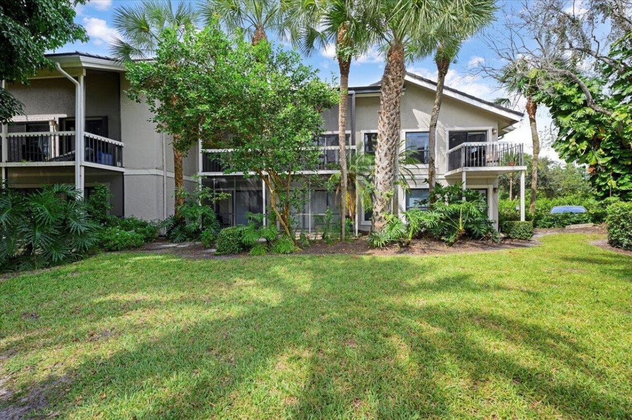 11863 Wimbledon Circle, Unit 525, Wellington, FL 33414 Photo