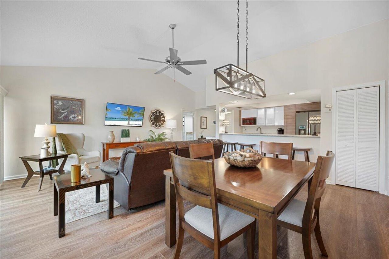 11863 Wimbledon Circle, Unit 525, Wellington, FL 33414 Photo