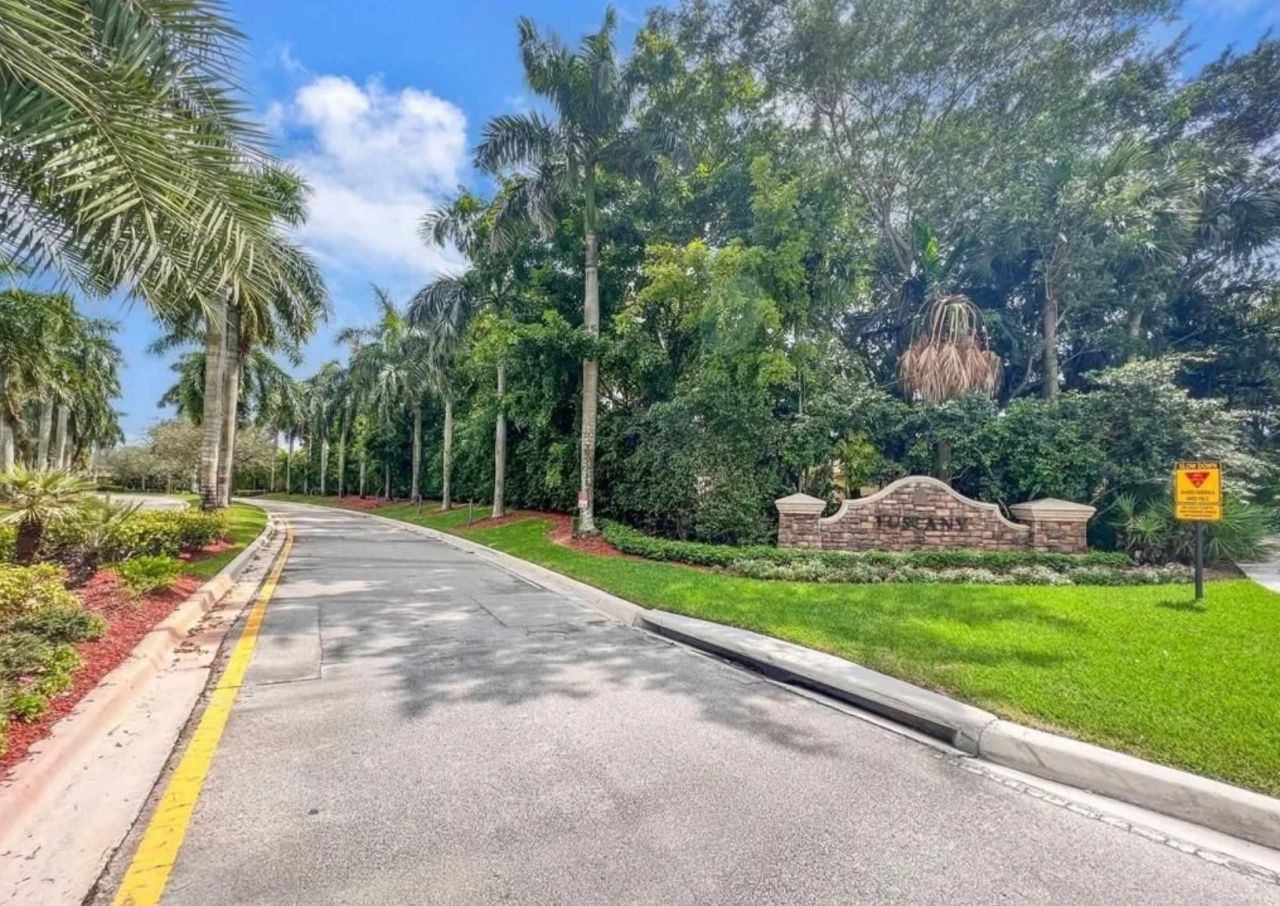 5784 NW 120th Avenue, Coral Springs, FL 33076 Photo