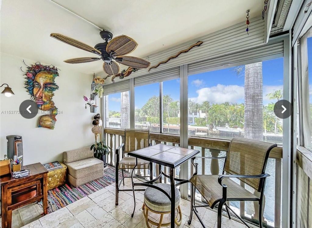 460 Paradise Isle Boulevard, Unit 205, Hallandale Beach, FL 33009 Photo